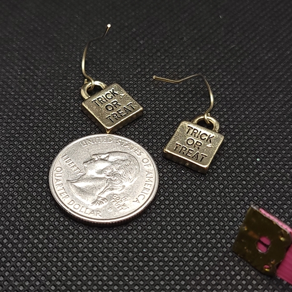 Trick or Treat Bag Halloween Earrings - Picture 7 of 7